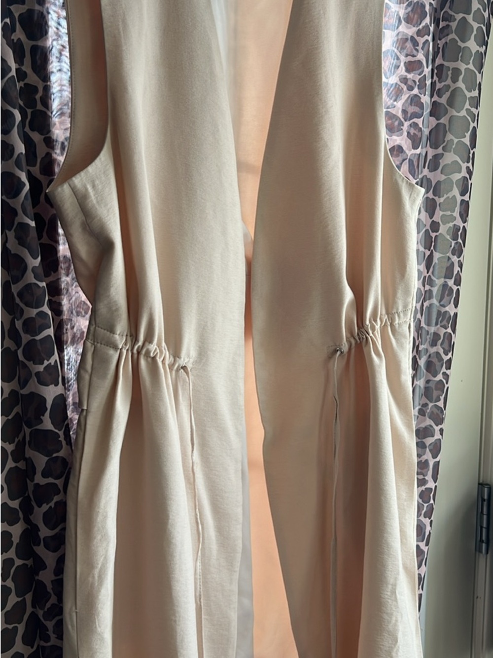 Oralie Club Monaco Light Beige Sleeveless Trench Style Vest